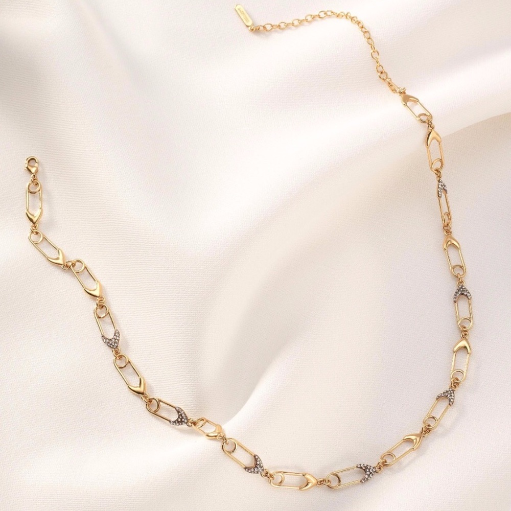 :: Stella & Dot Safety Pin Necklace - Picture 14 of 15